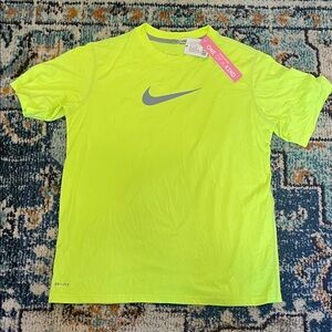 NWT Nike Urban Renewal Dri-FIT Tee